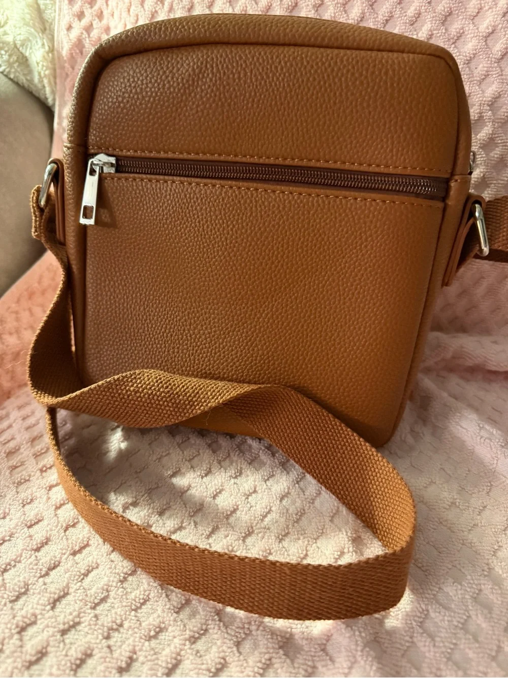 Two-Tone Tan and Cream Men's Messenger Crossbody